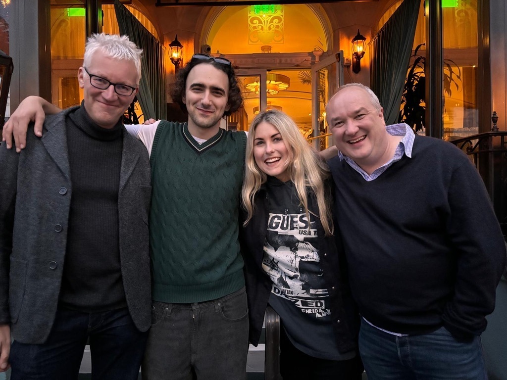 2E36FB1B-E92A-4BDF-A652-7BBFF7A84FA6_1_105_c